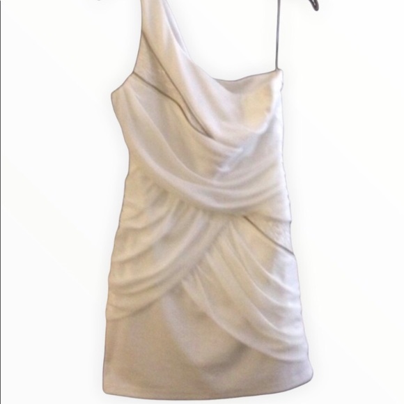 Dresses & Skirts - 🔴Pretty Off White One Shoulder Dress-Junior-L